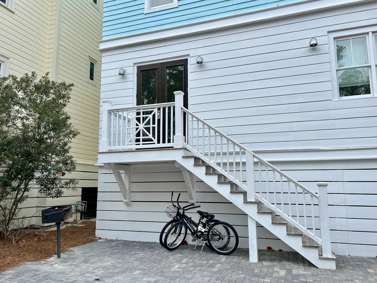 Poppy House - Image 30