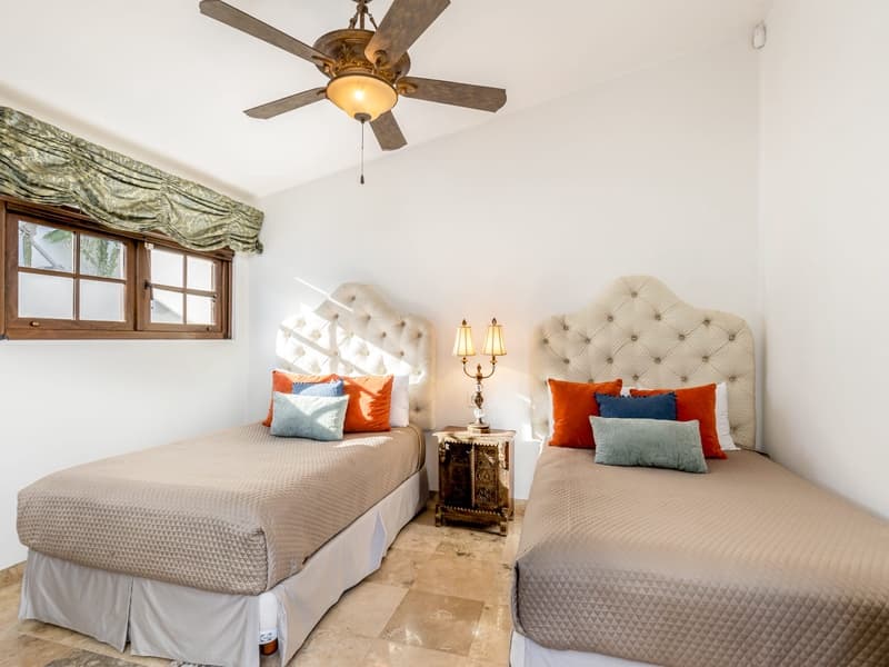 Villa de Paz - Image 17