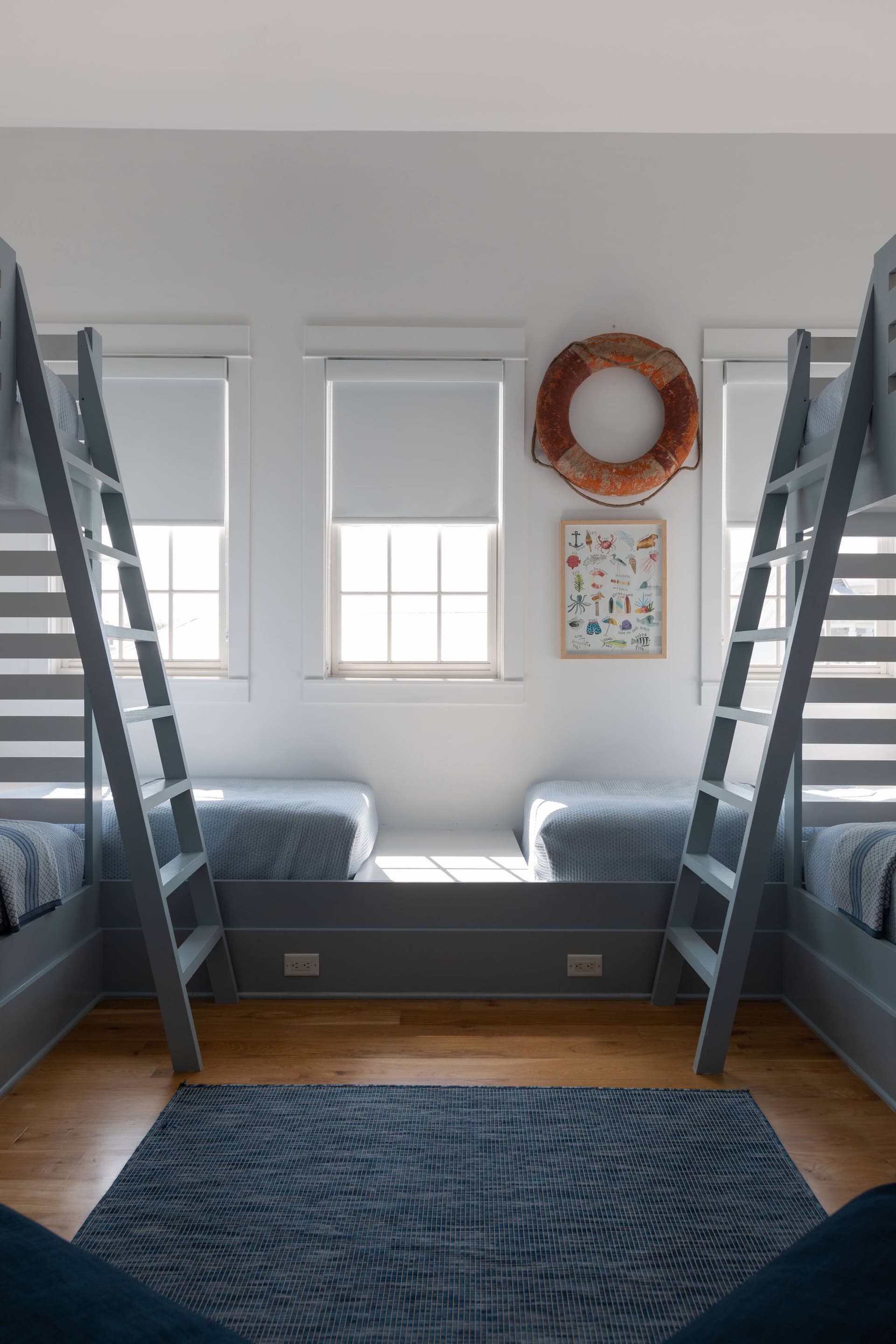 Center Stage - Image 18