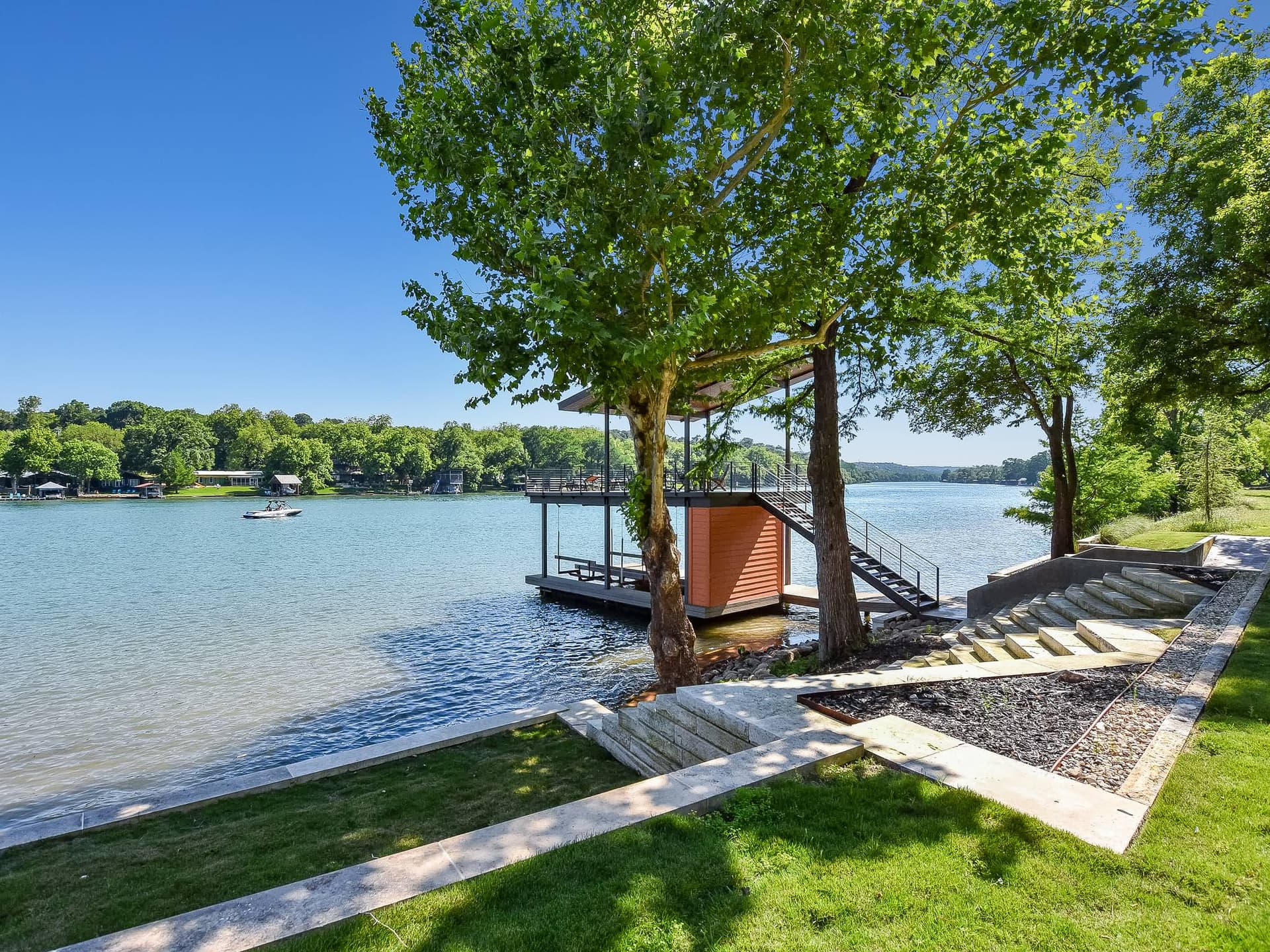 Lakeview on Lake Austin - Image 35