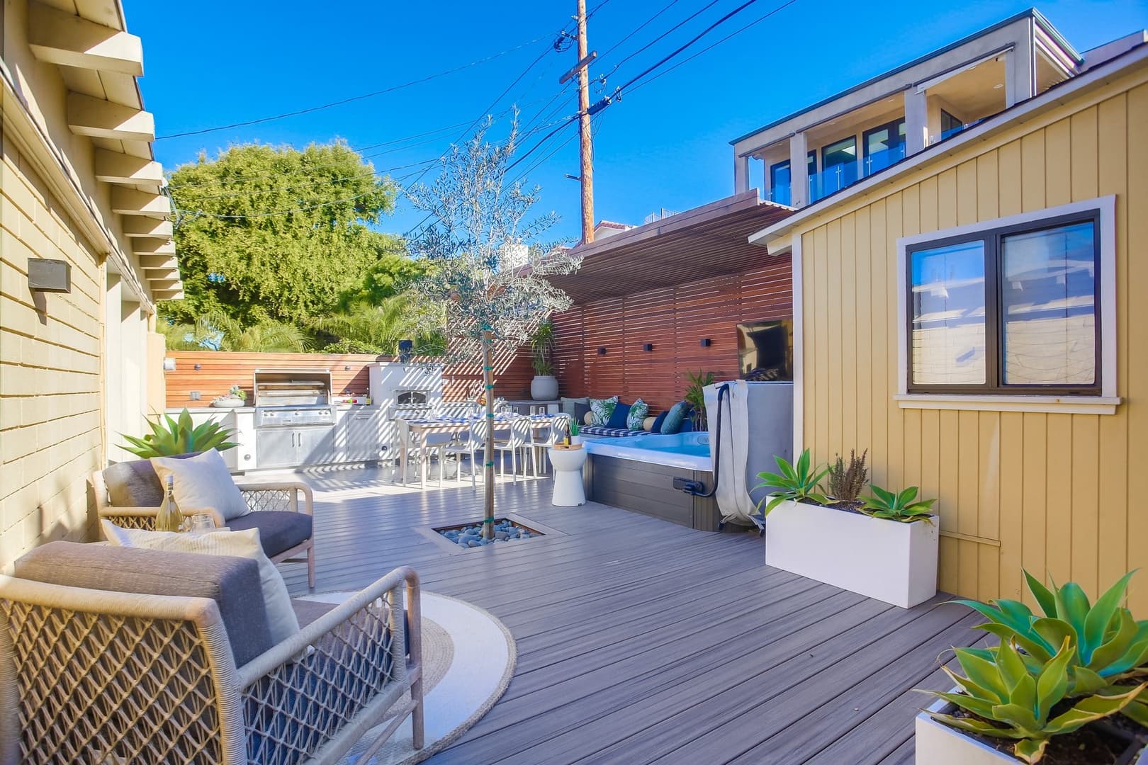 Summer Sea Home - Image 42