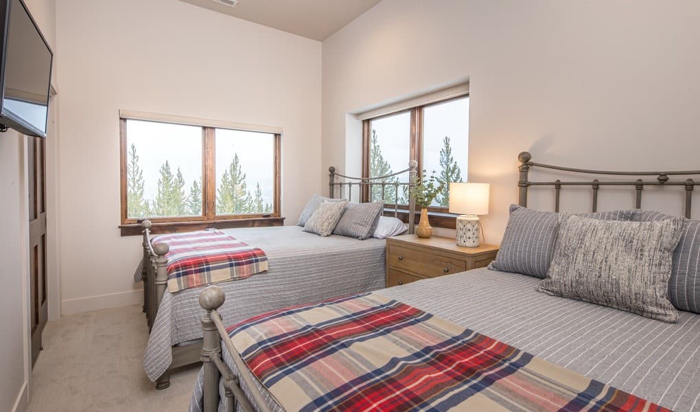 Diamond Hitch #116 - Image 25