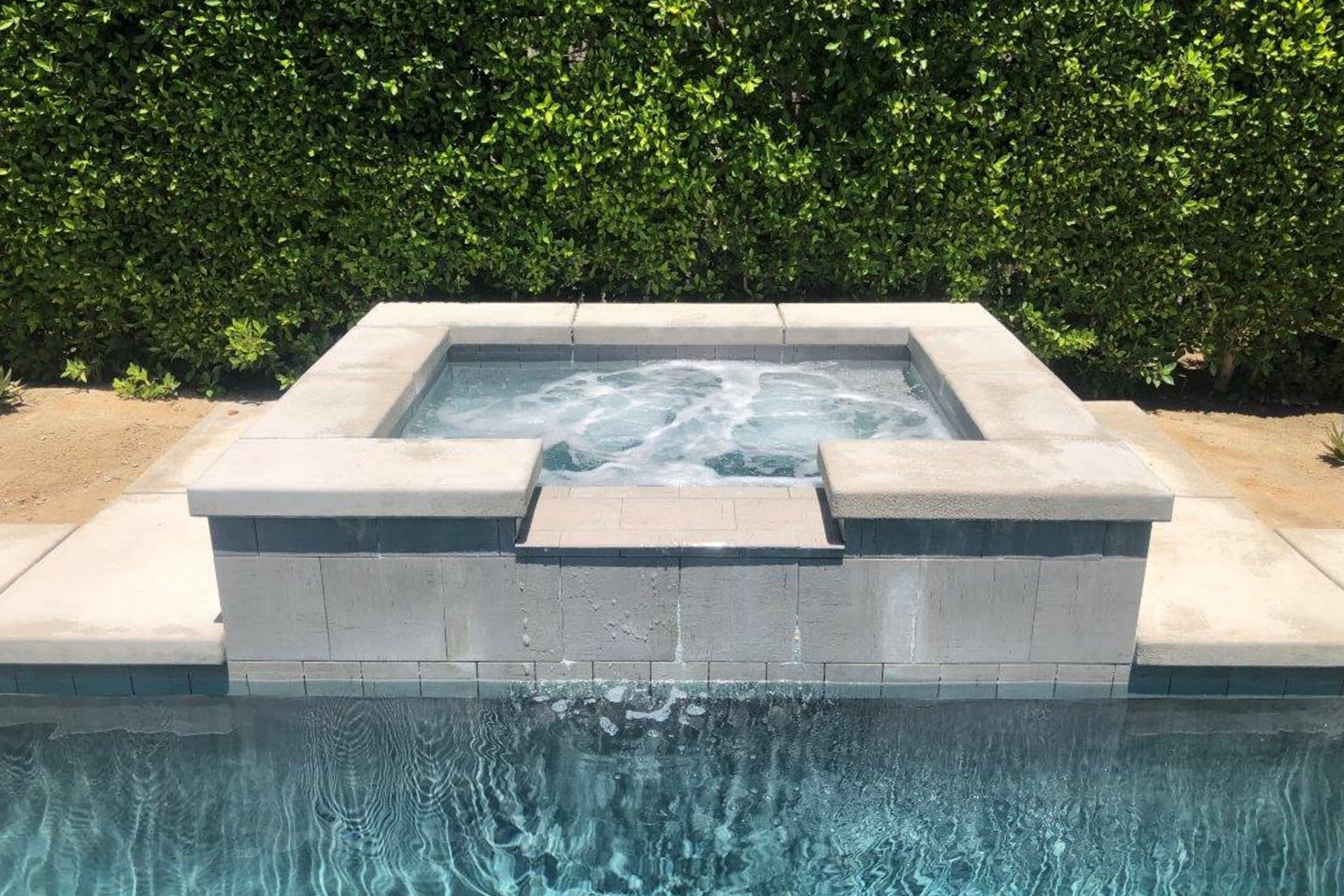 Palm Springs Modern Home - Image 2