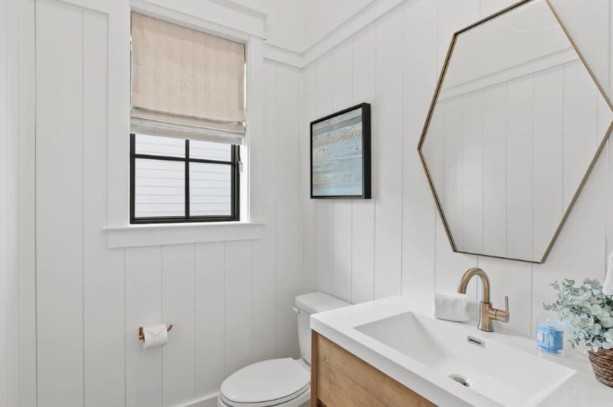 Resorting To Happiness - Image 32