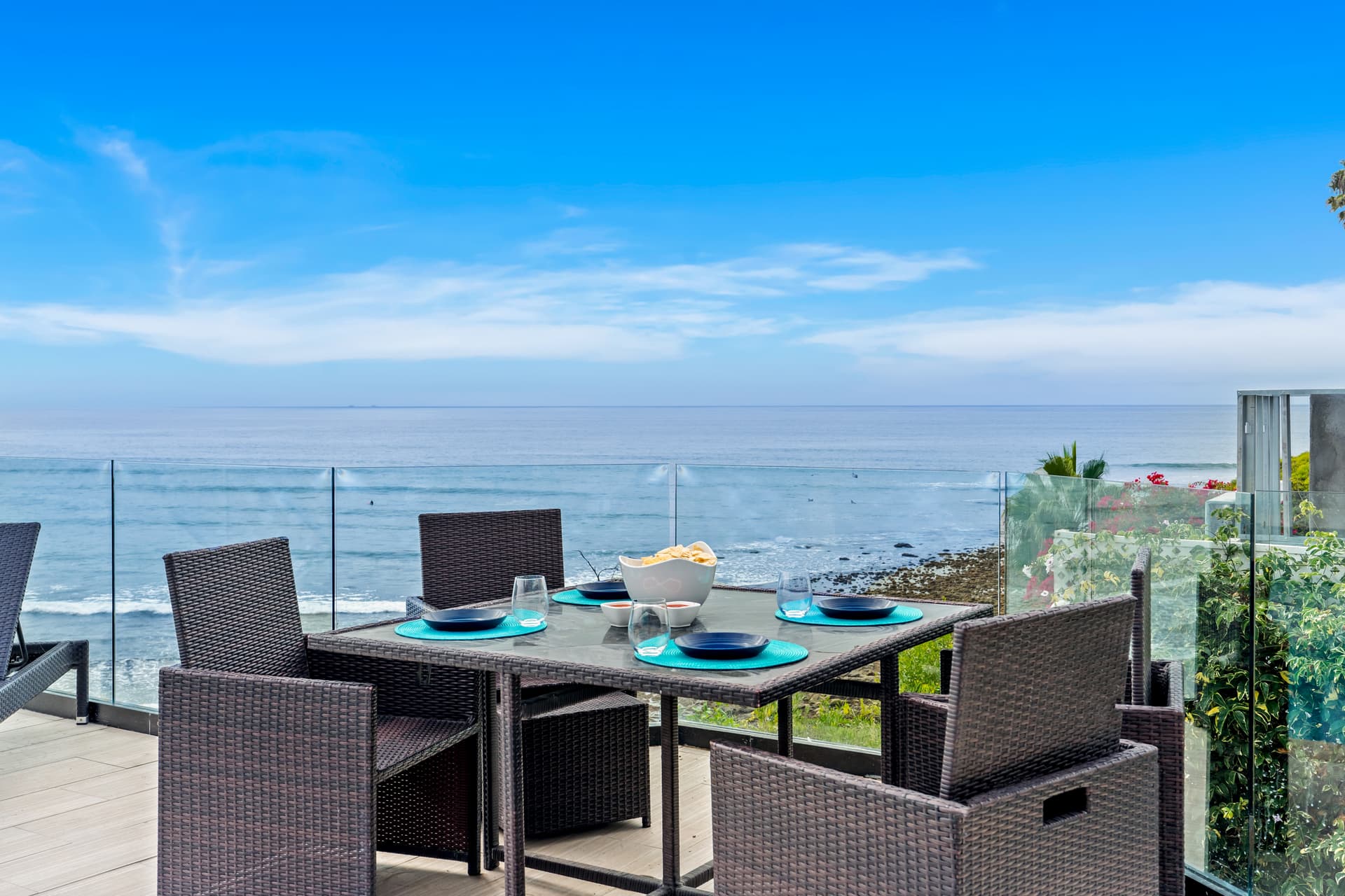 Ocean Front Escape - Image 12