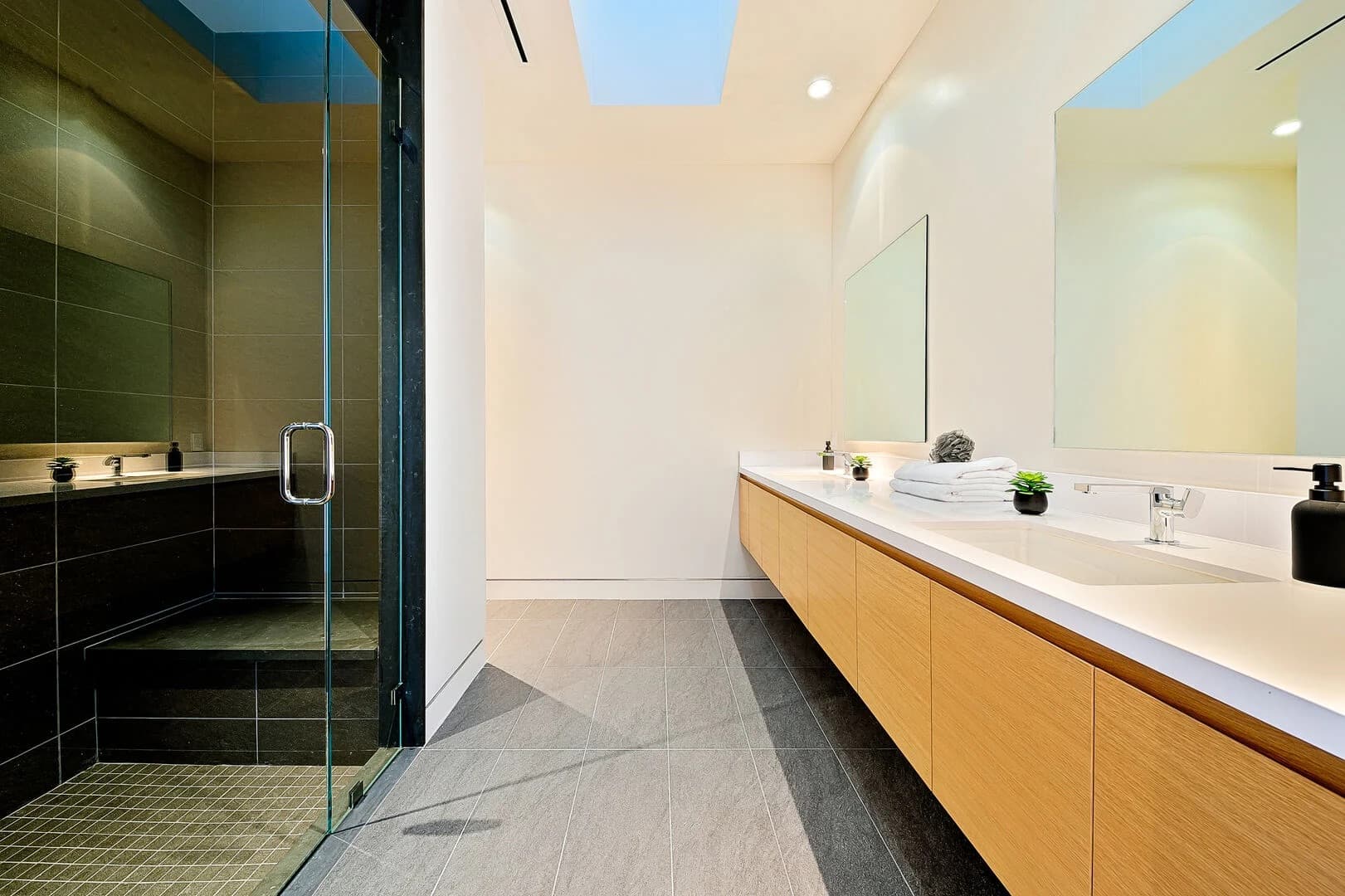 Malibu Beach Oasis - Image 30