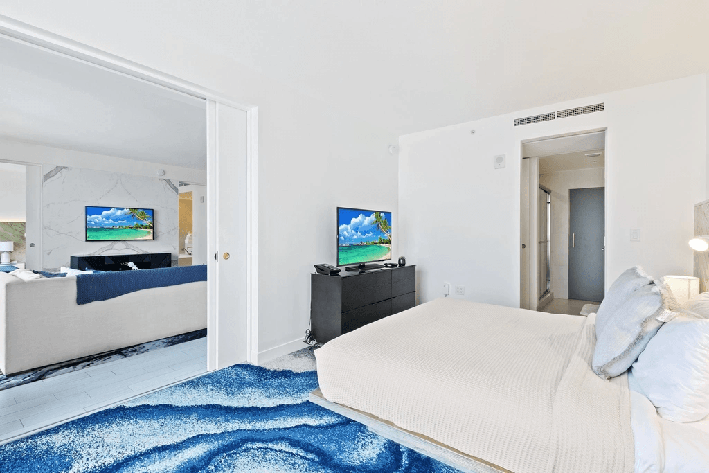 Skyline #1104 - Image 28