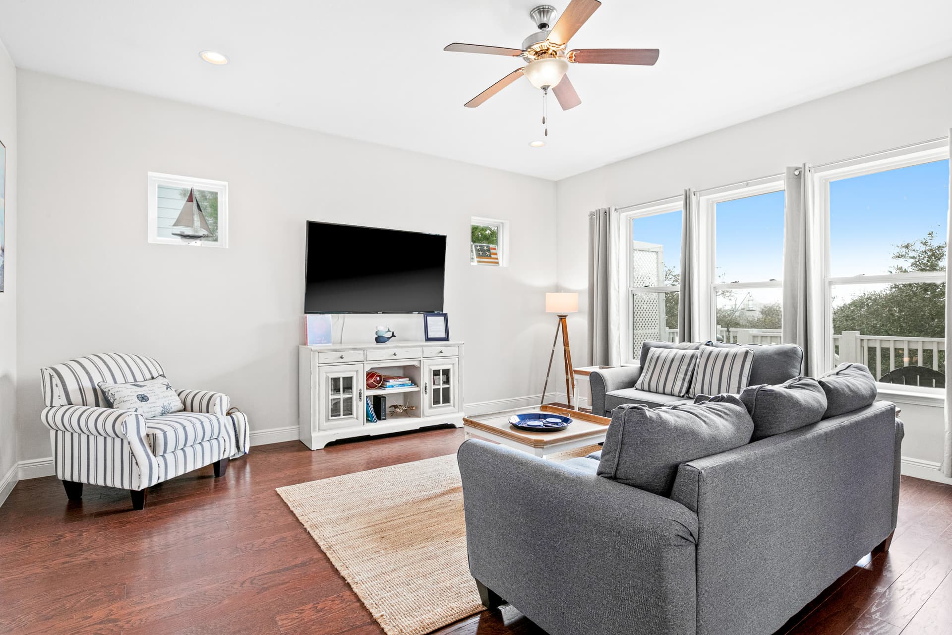 Lucky 13 House - Image 2