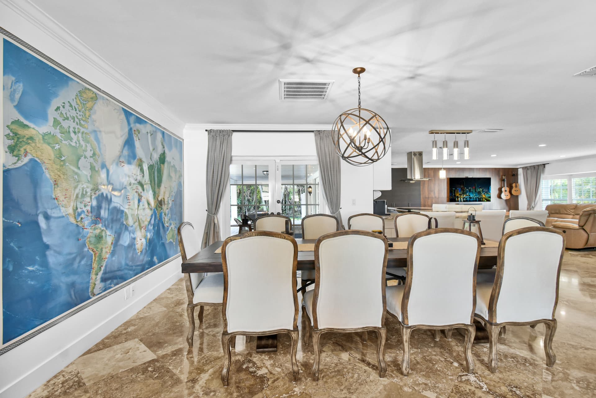 Diane House - Image 16