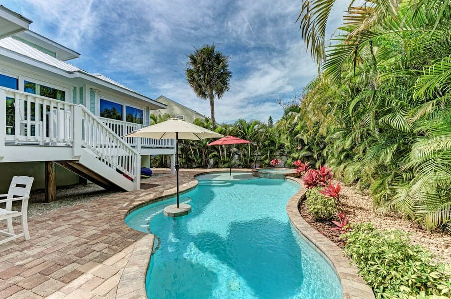 Emerald Bay - Image 25