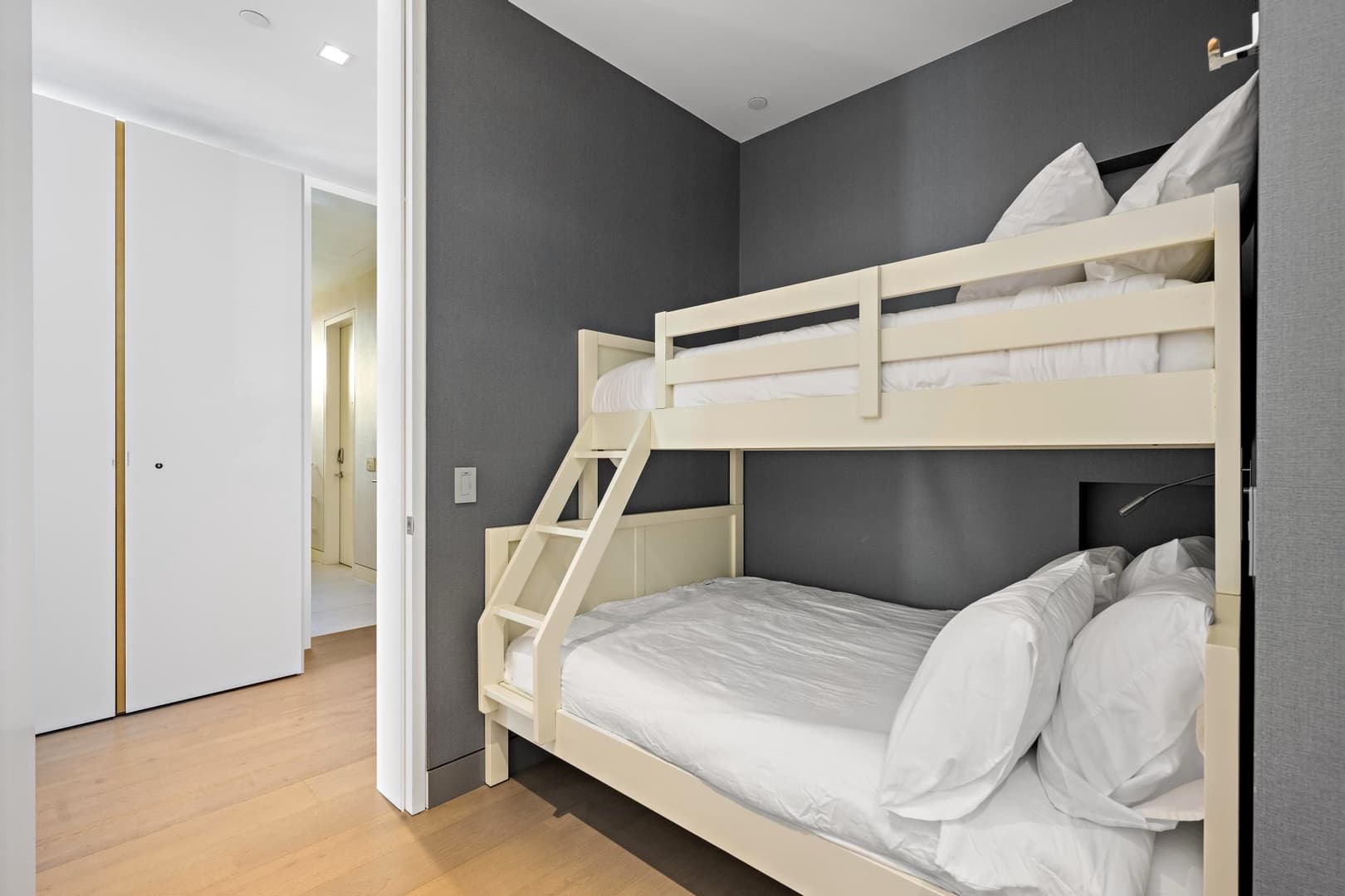 Neptune's Jewel - Image 34