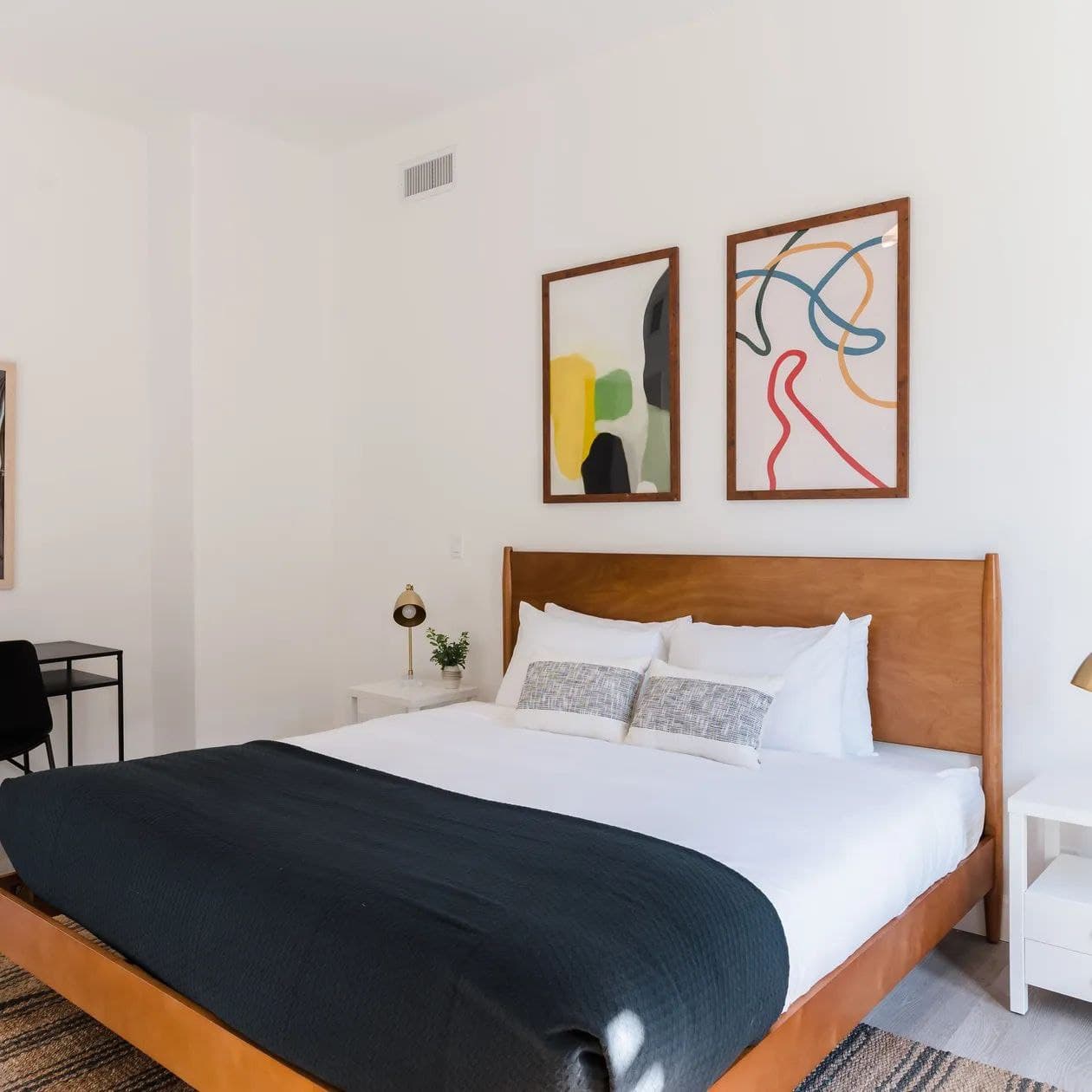 Julep Manor - Image 20