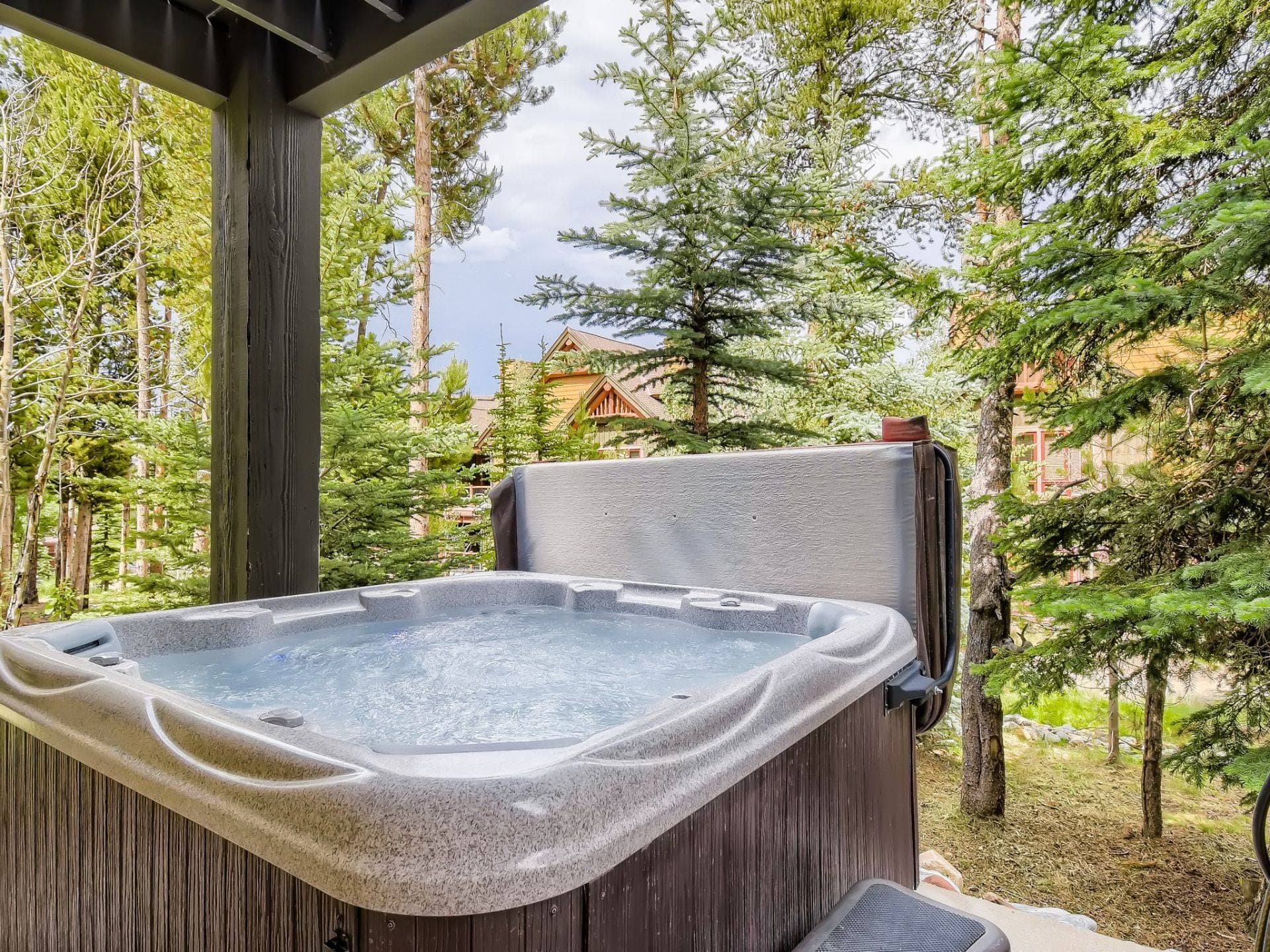 Saddlewood Ski Chalet - Image 3