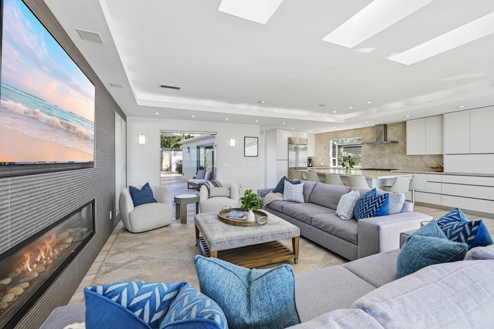 Dolphin Home - Image 4