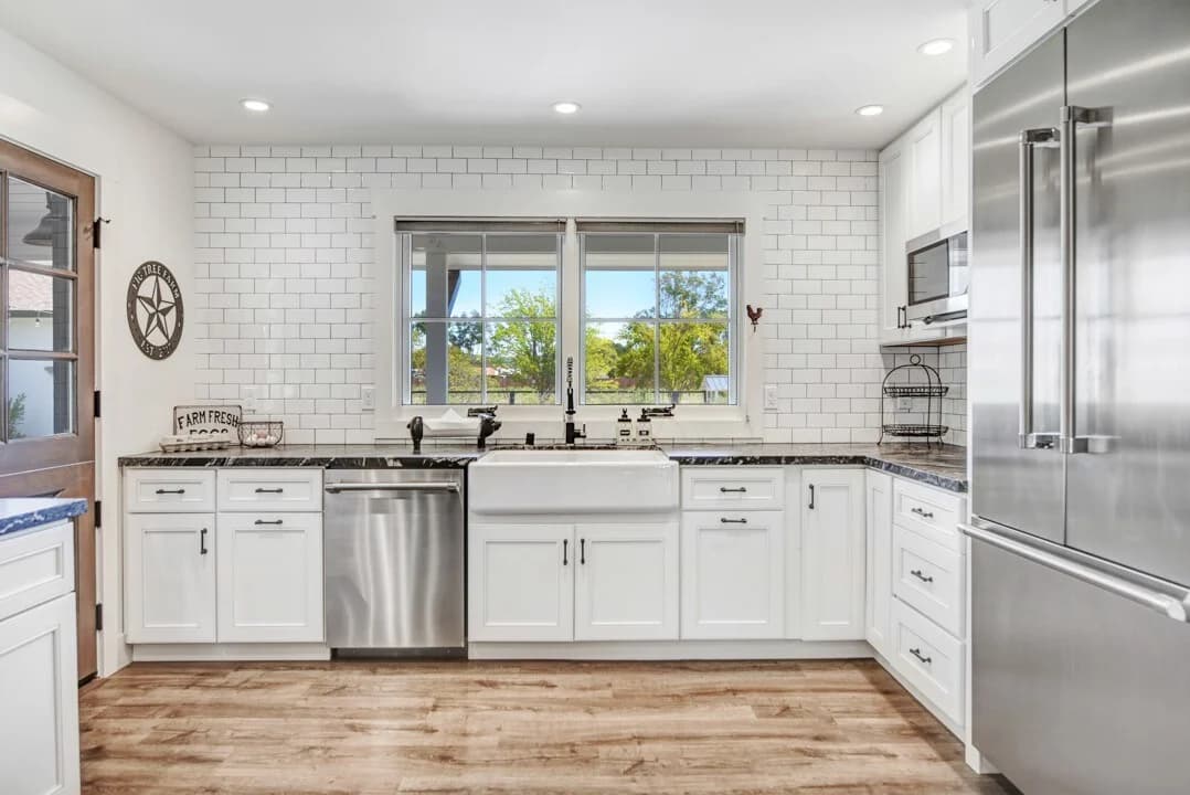 Carneros Farmhouse - Image 13