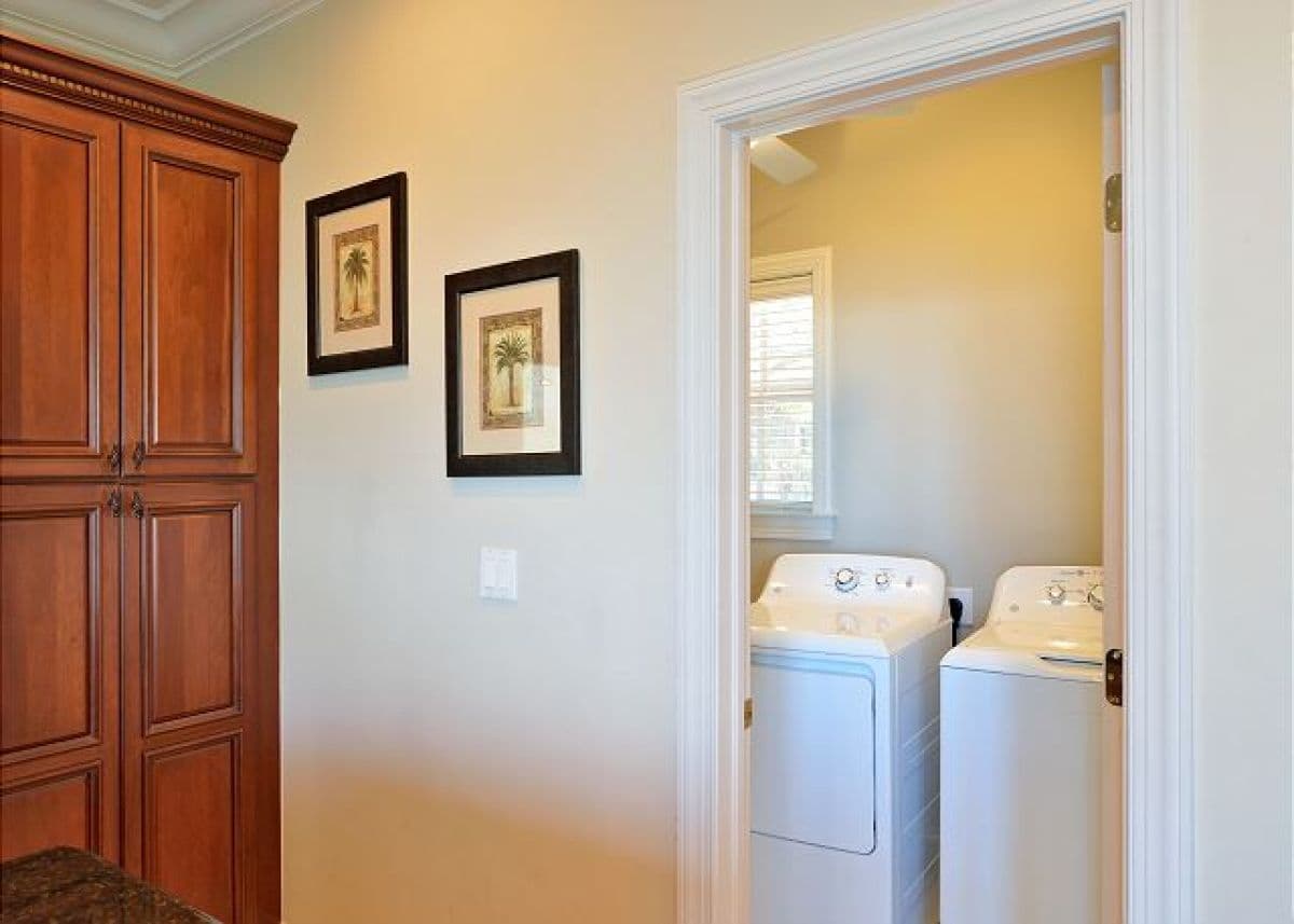 Southern Comfort - Image 23