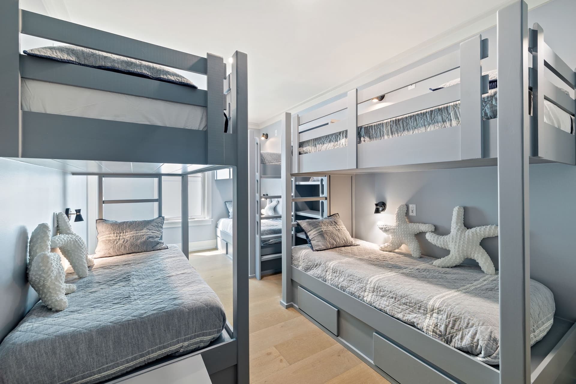 Emerald View - Image 24