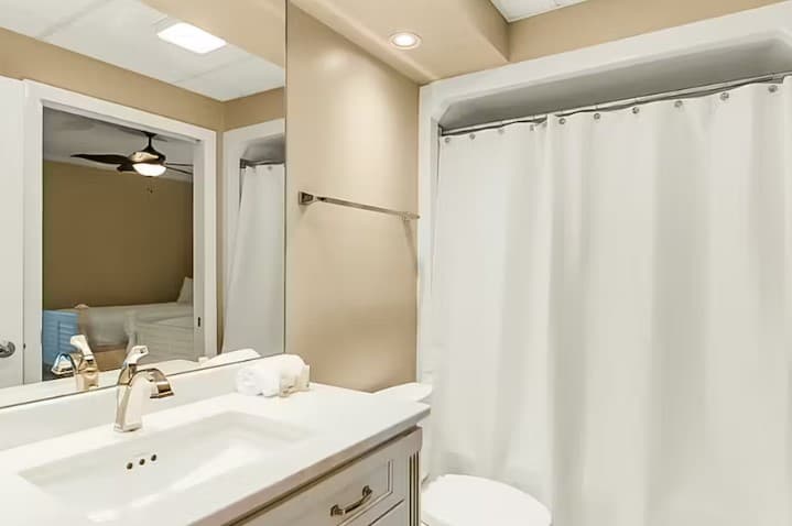 High Pointe Gulf Front Condo - Image 22