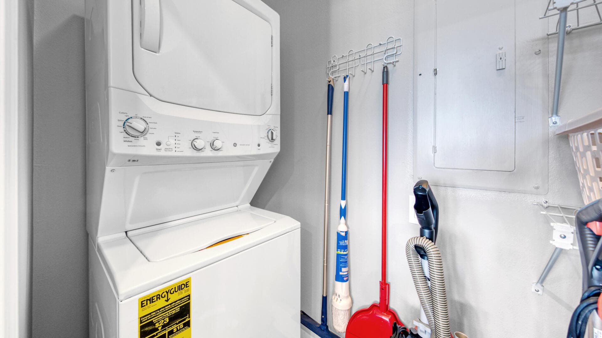 Shoreline Towers Home - Image 16