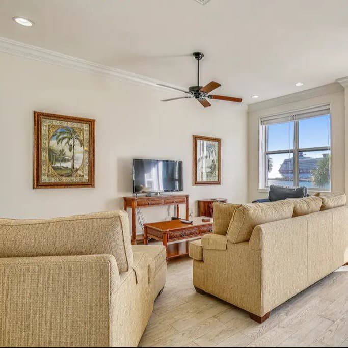 Sunset at Harbour Place - Image 1