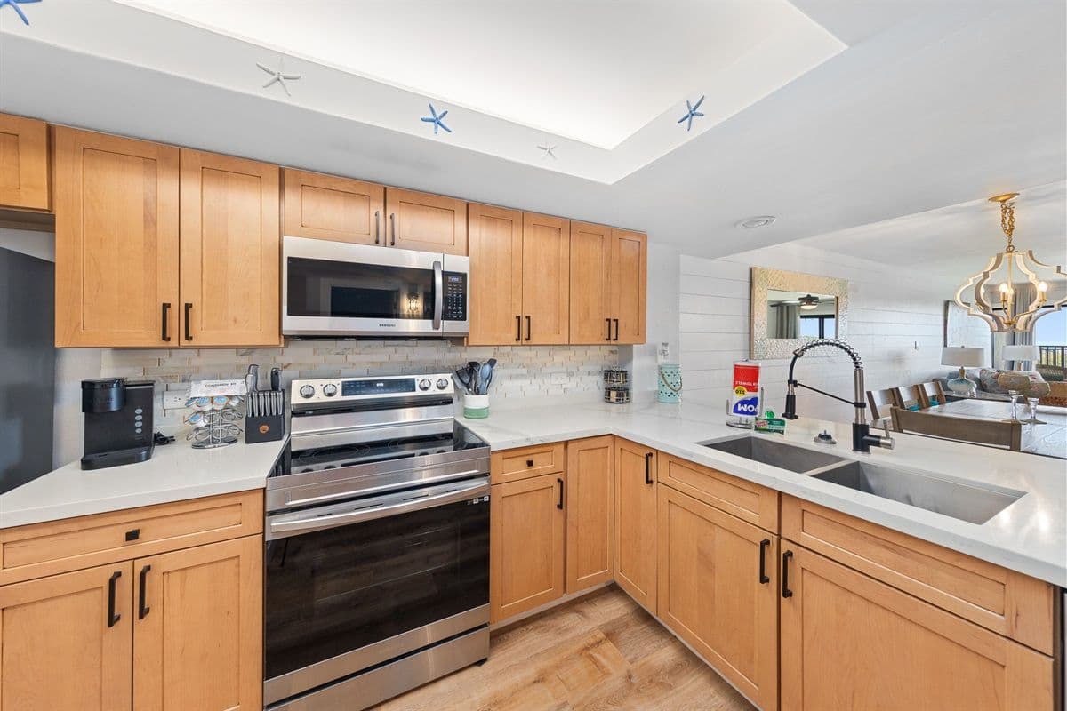 Ocean Vista Towers - Image 7