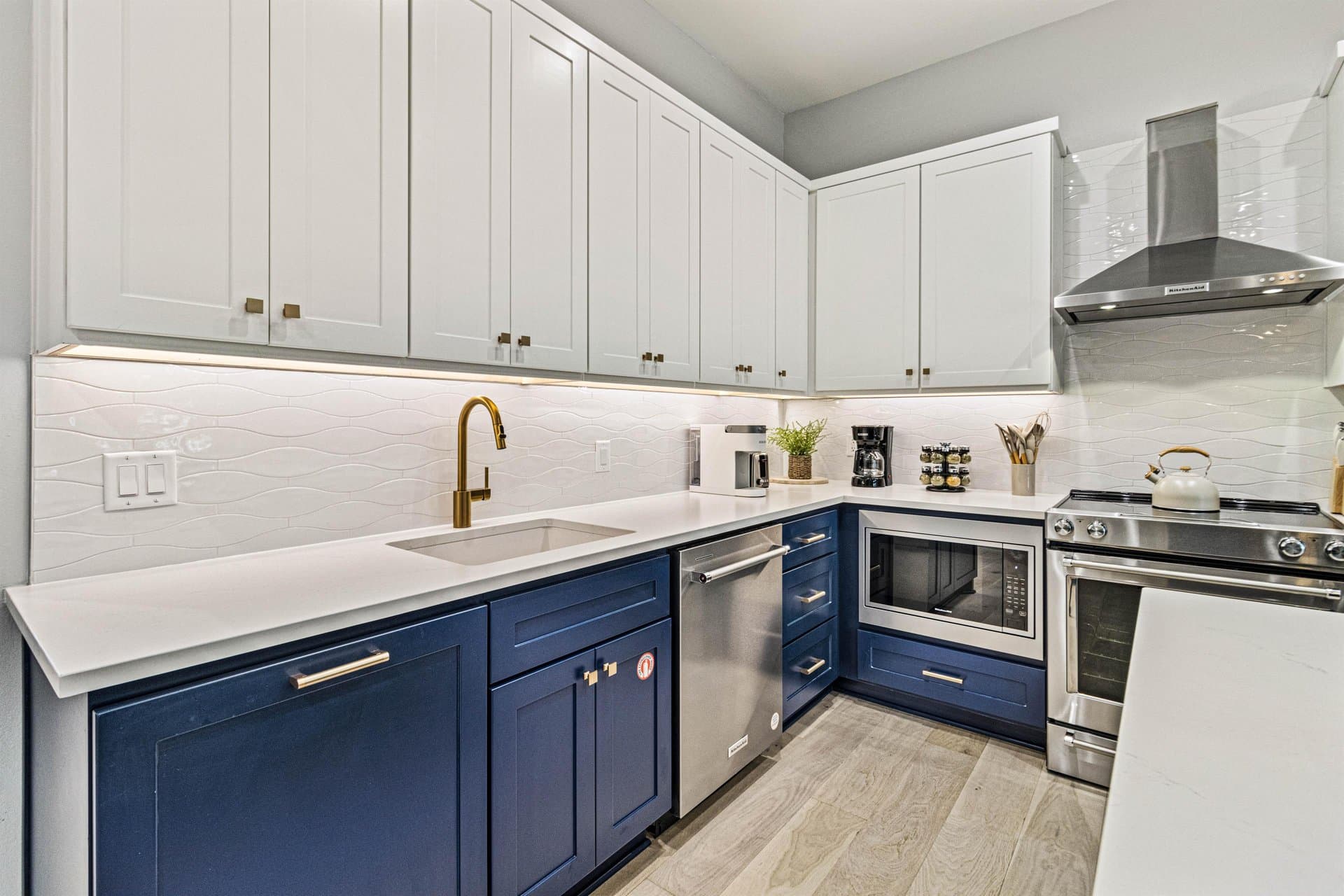 Coast is Clear - Image 12