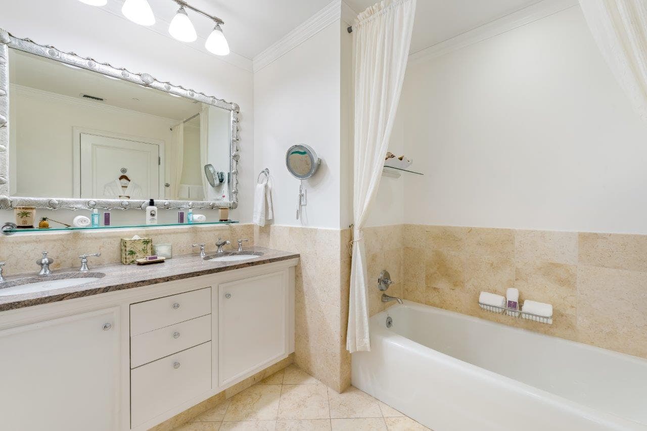 Ritz-Carlton Residence #404 - Image 12