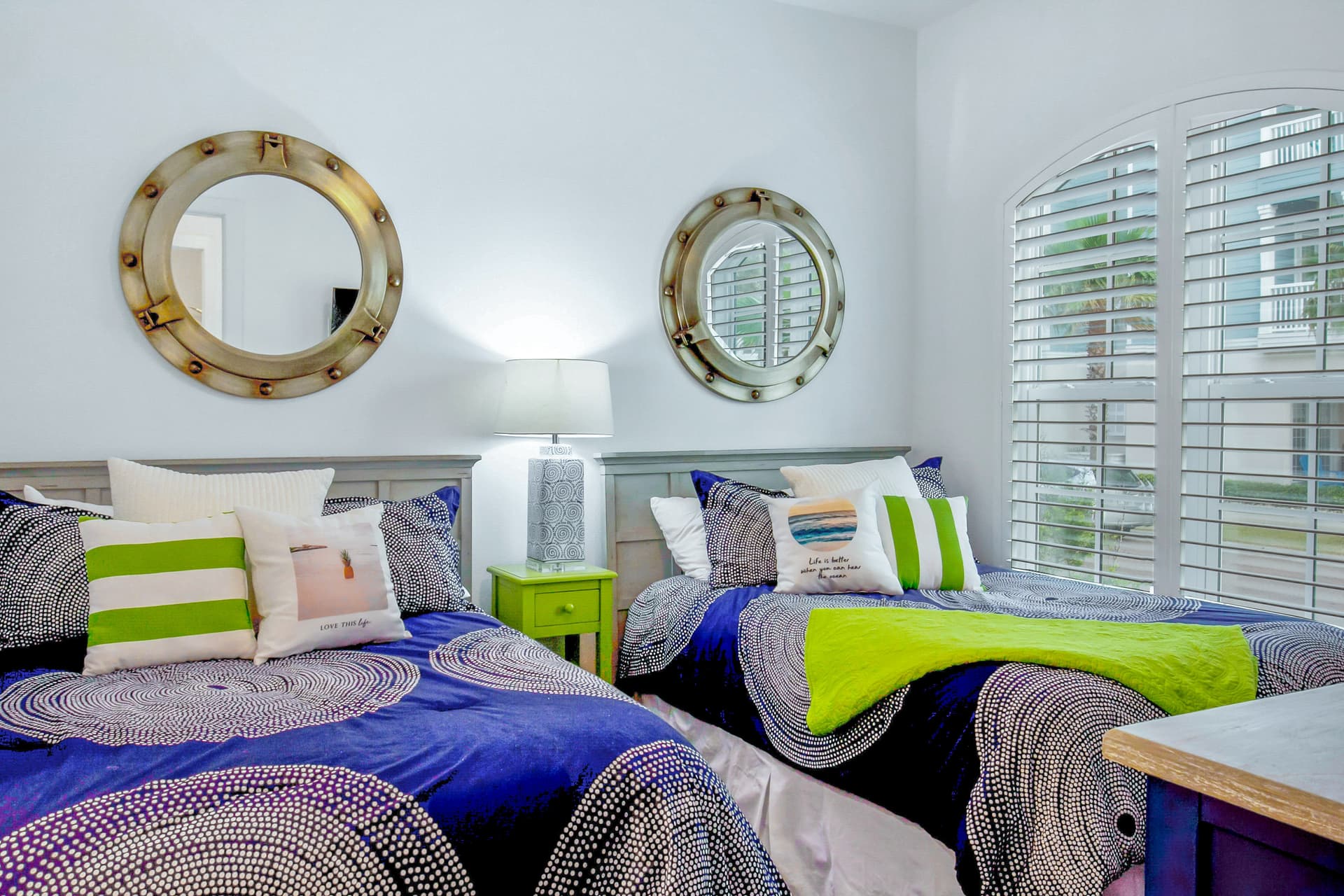 Grey Pelican Place - Image 11