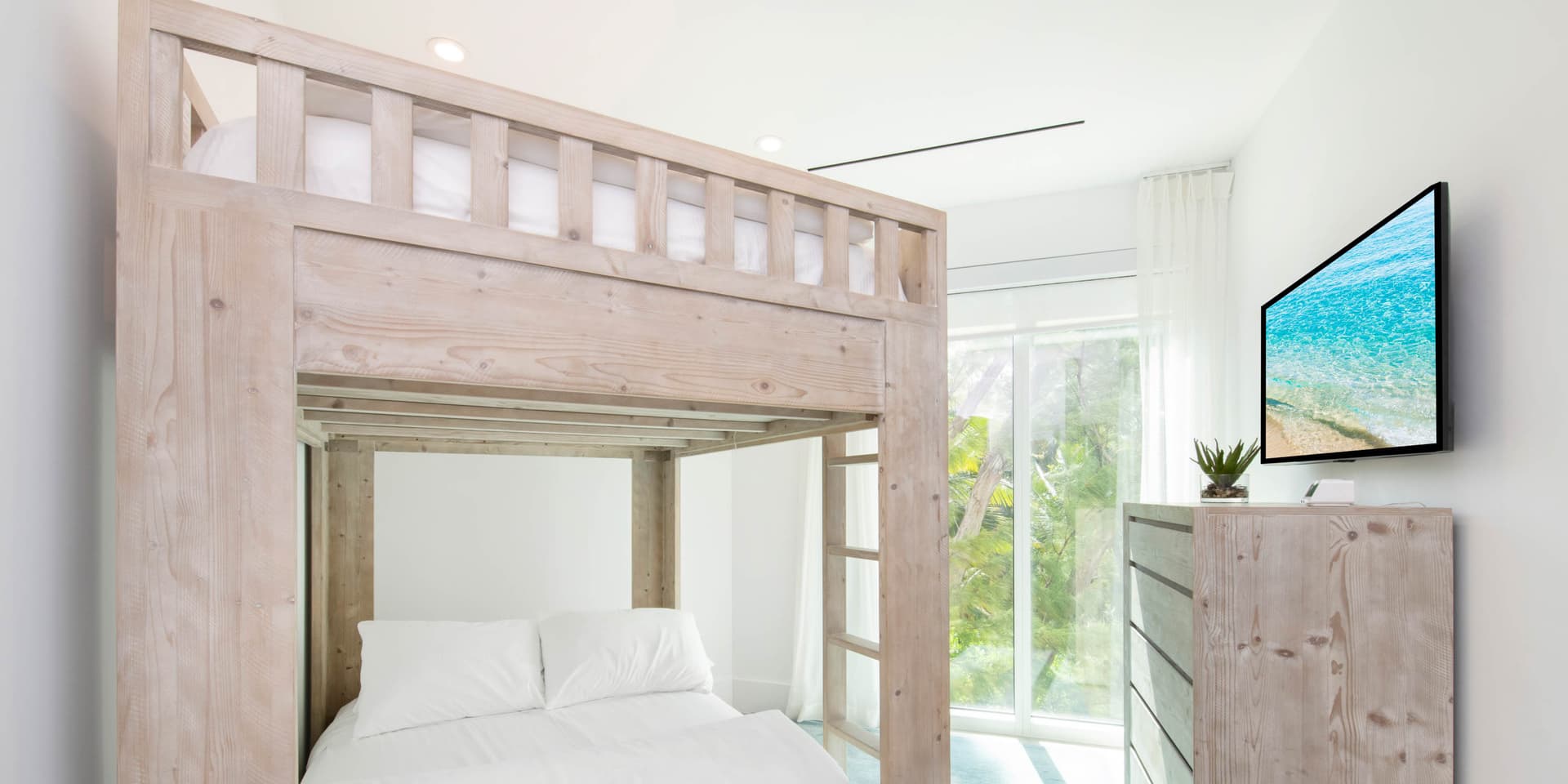 Pelican Pointe Condo - Image 14