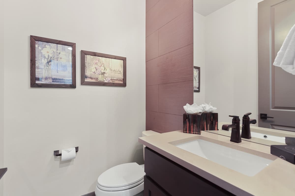 Mountain Vista Retreat - Image 11