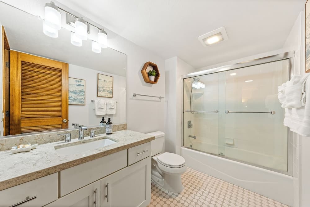 Makahuena #2106 - Image 20