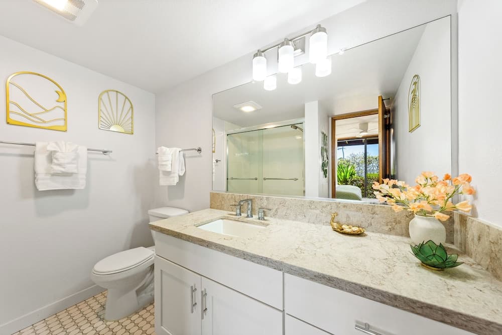 Makahuena #2106 - Image 21