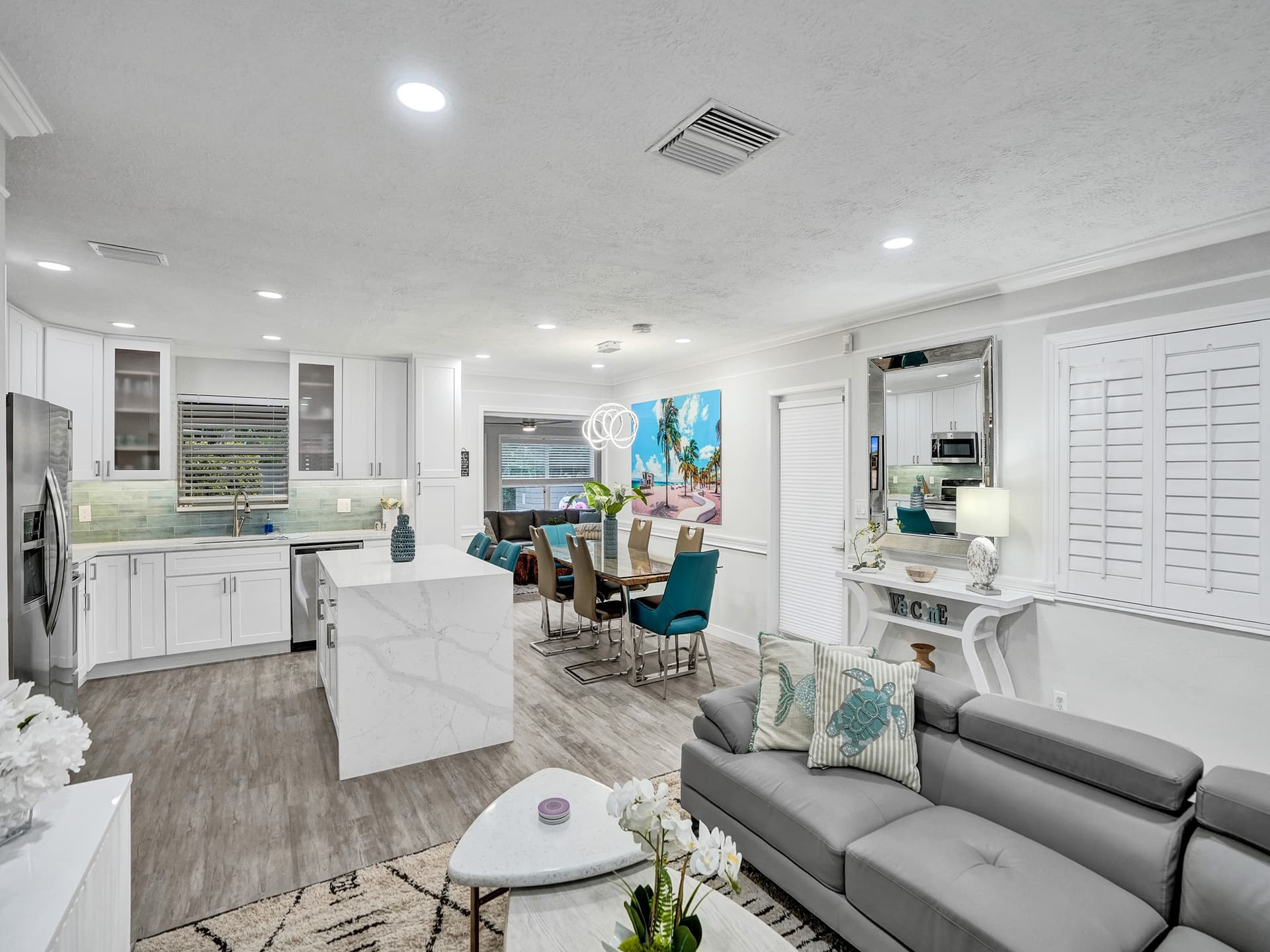 Marbella Sunlit Escape - Image 12