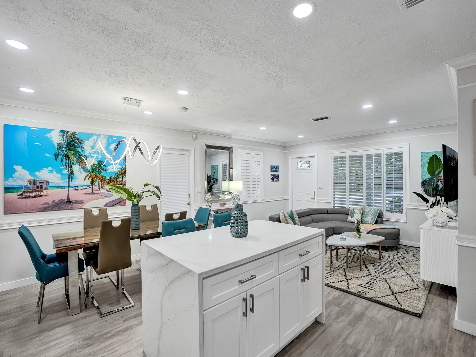 Marbella Sunlit Escape - Image 13