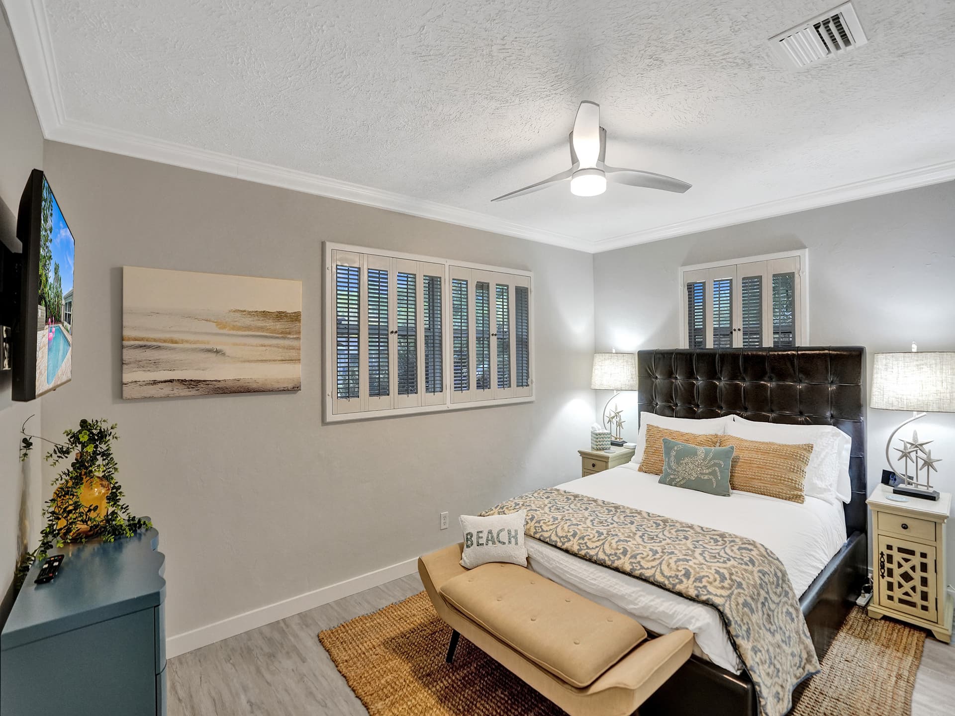 Marbella Sunlit Escape - Image 34