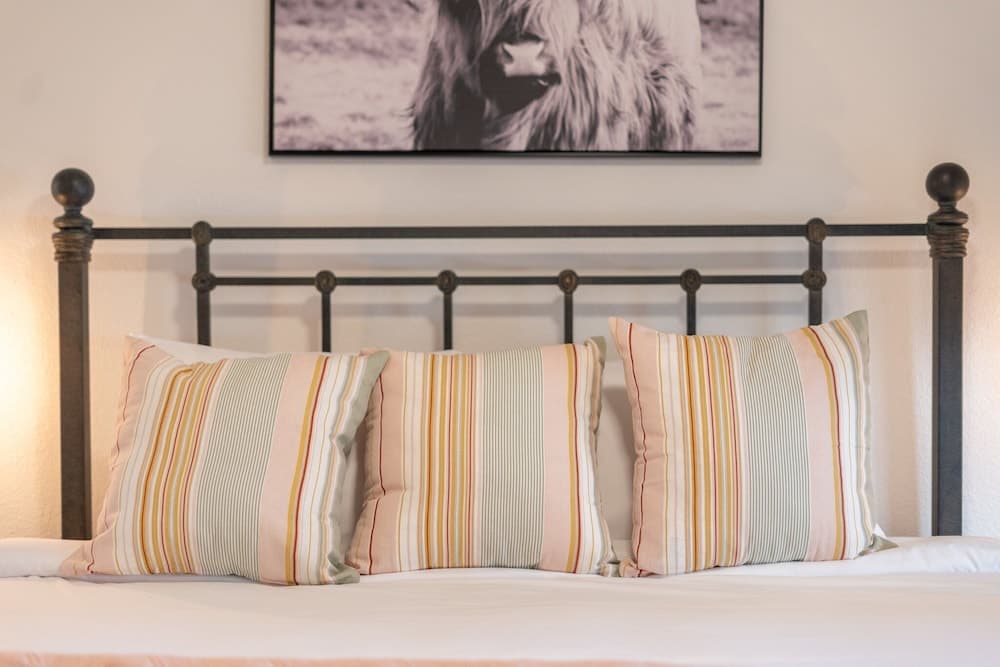 Maya Motel - Image 10