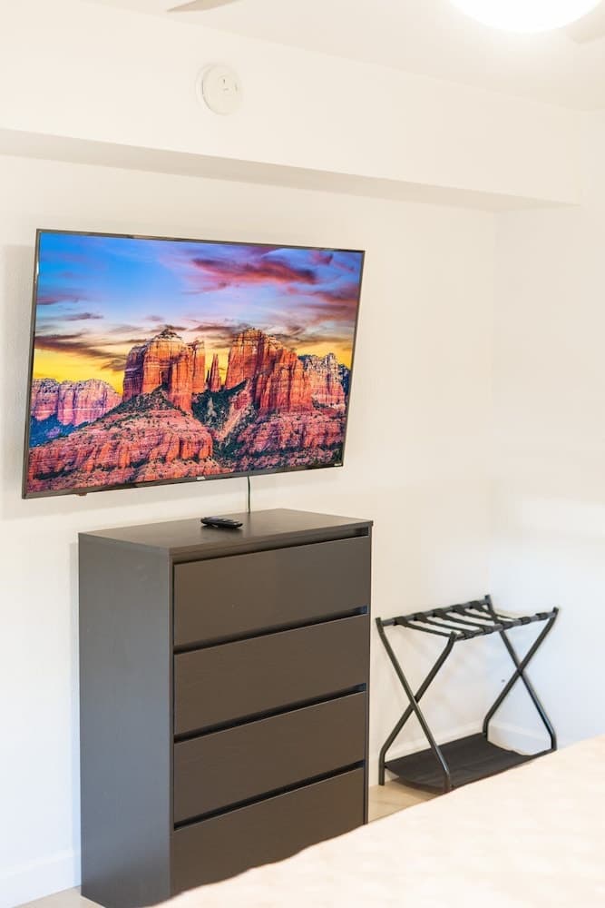 Maya Motel - Image 14