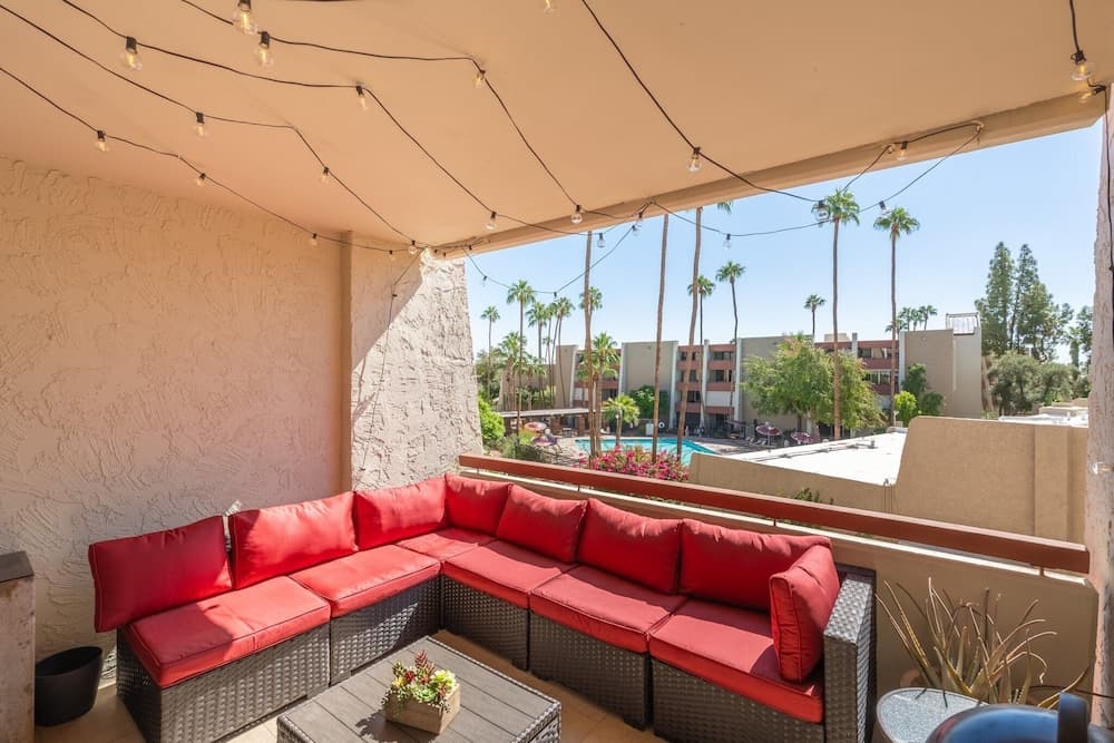 Maya Motel - Image 37