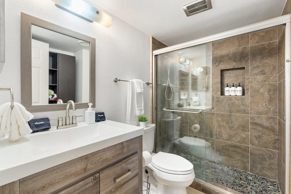 Maya Motel - Image 40