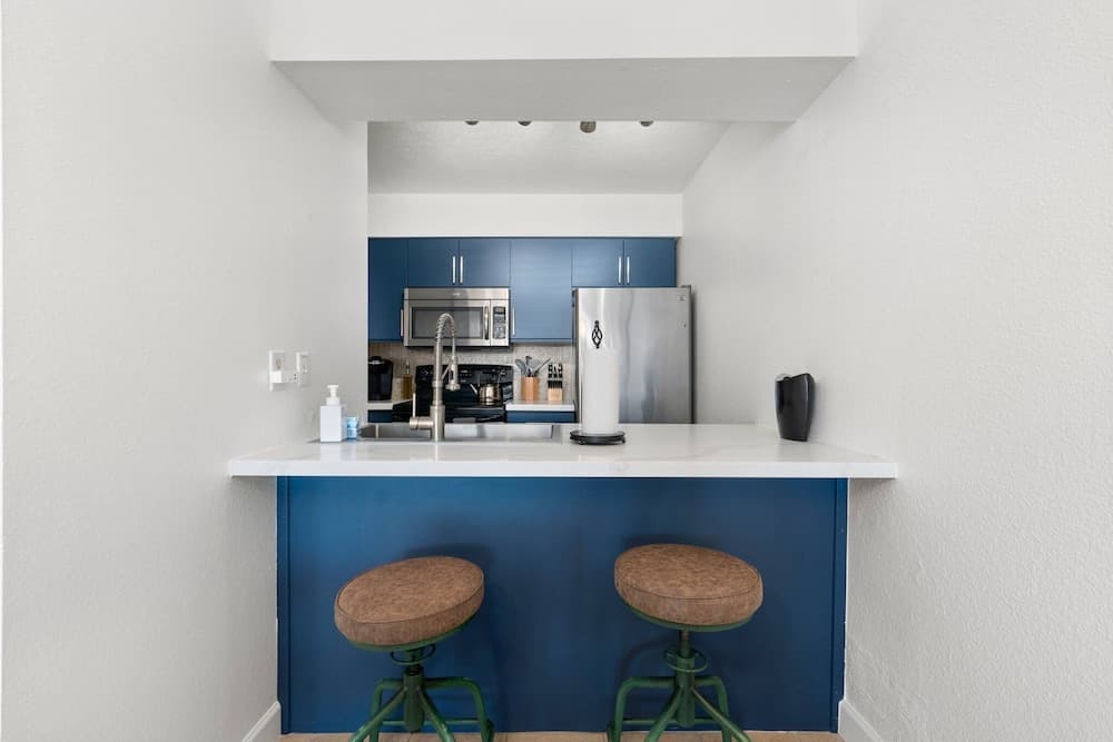 Maya Motel - Image 55