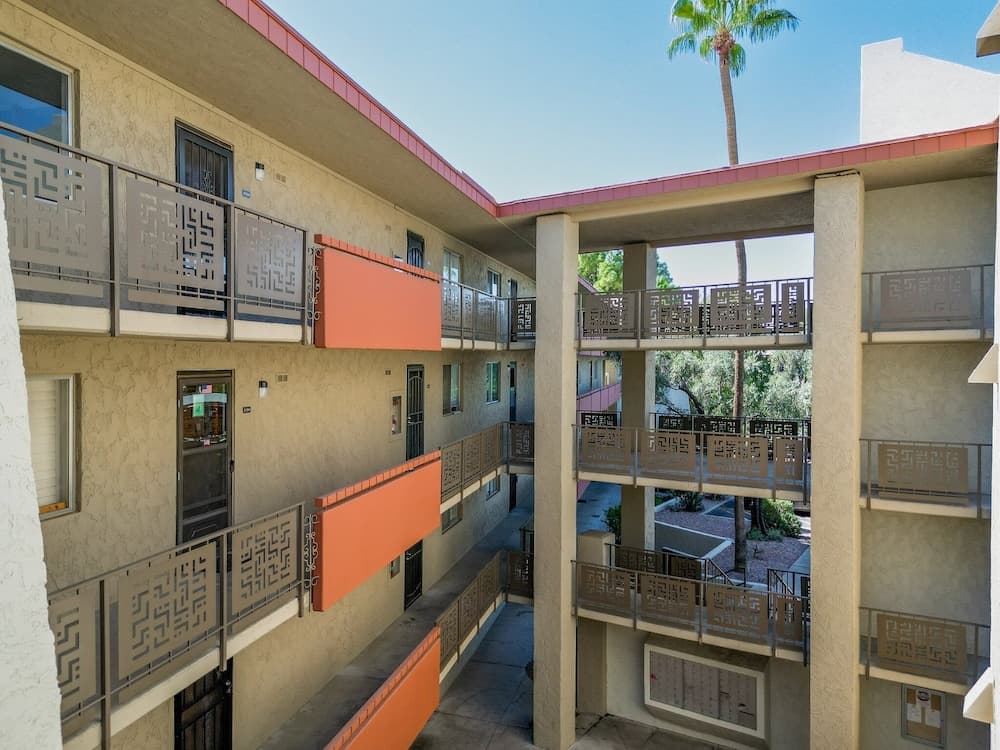 Maya Motel - Image 62