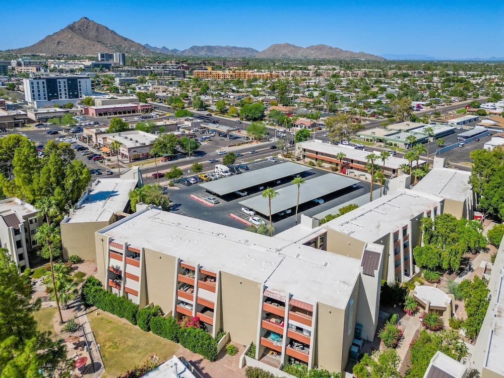 Maya Motel - Image 2