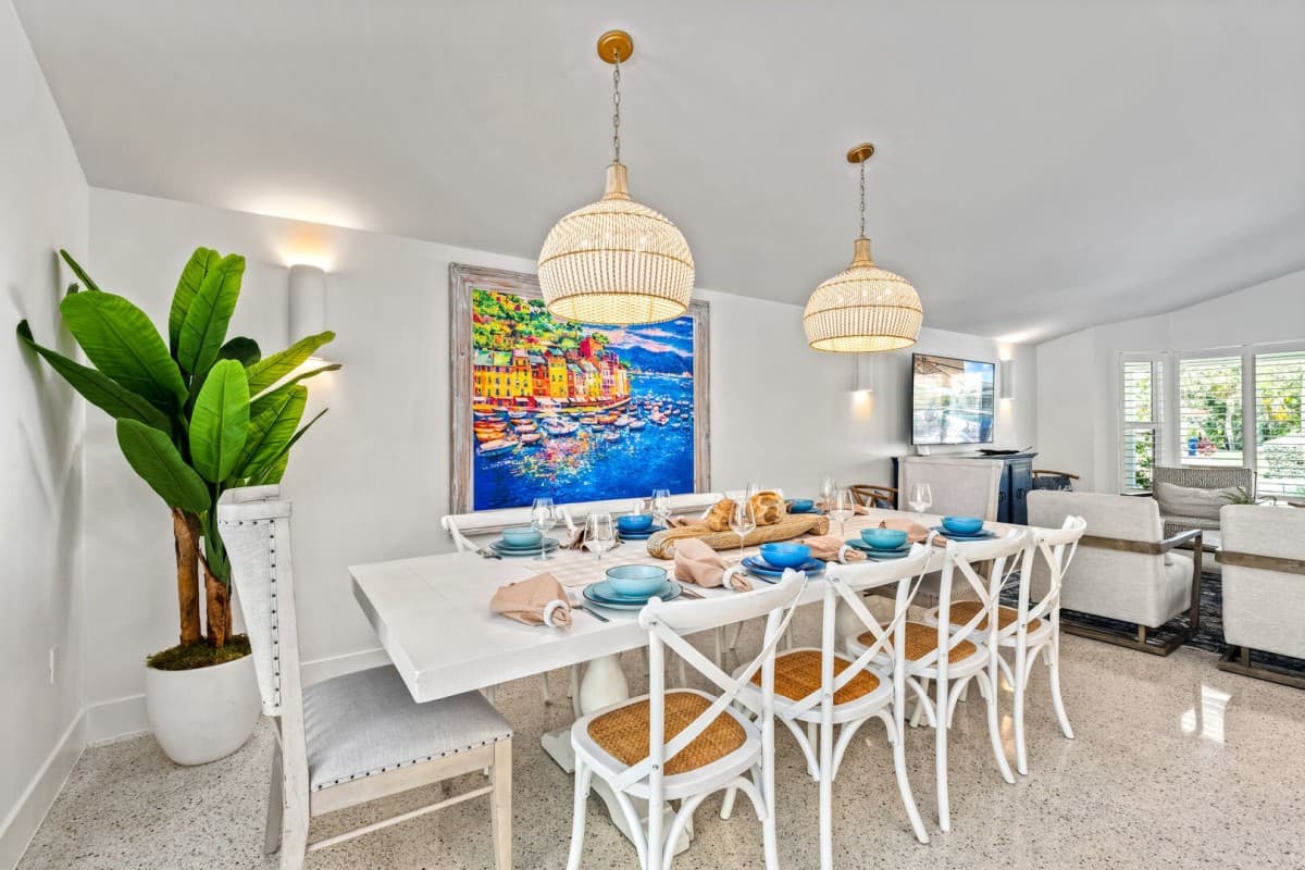 Beach Palm House - Image 13