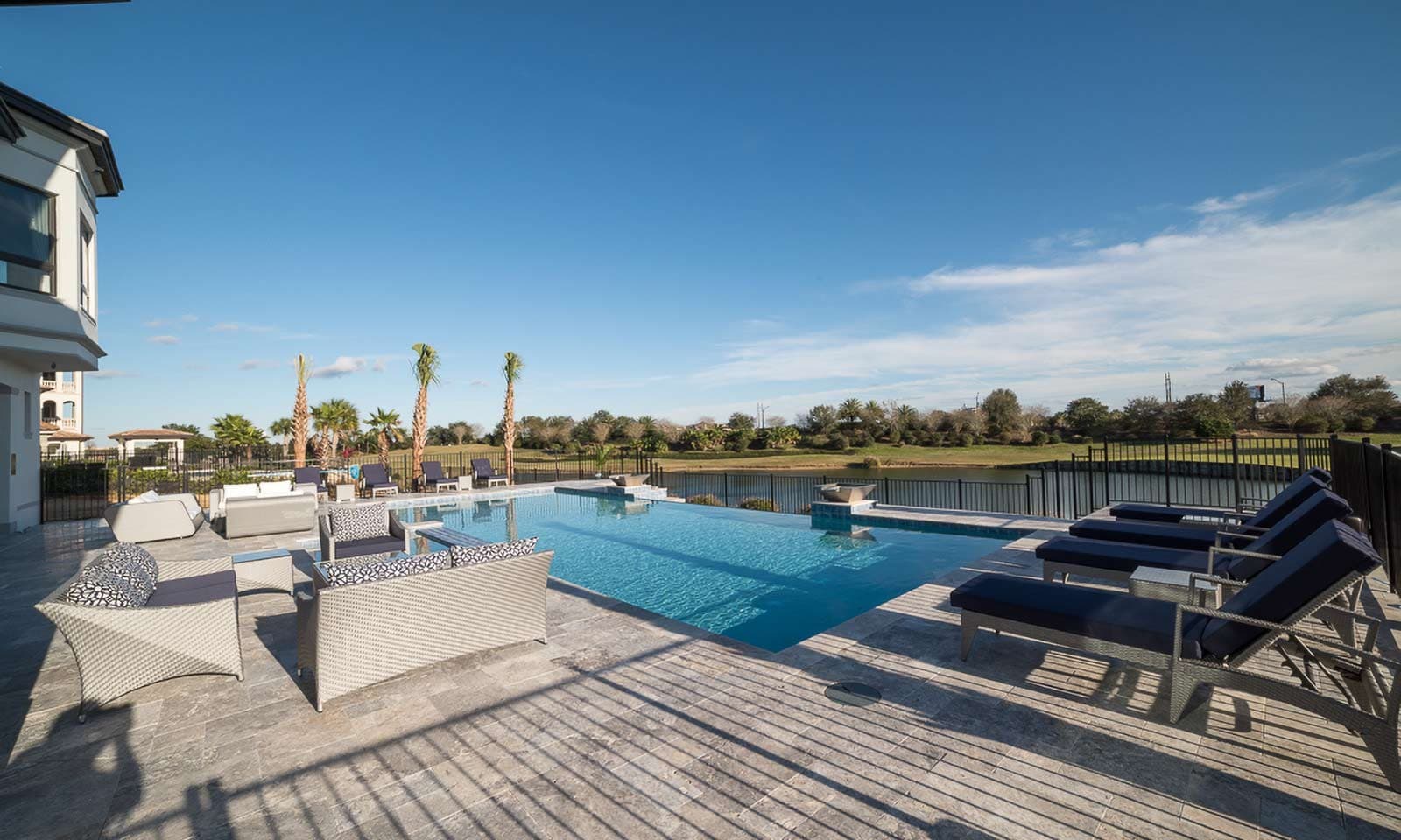 The Outstanding Oasis - Image 56