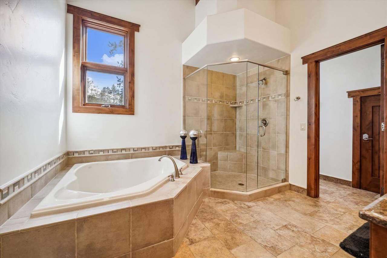 Highlands Hideaway - Image 16