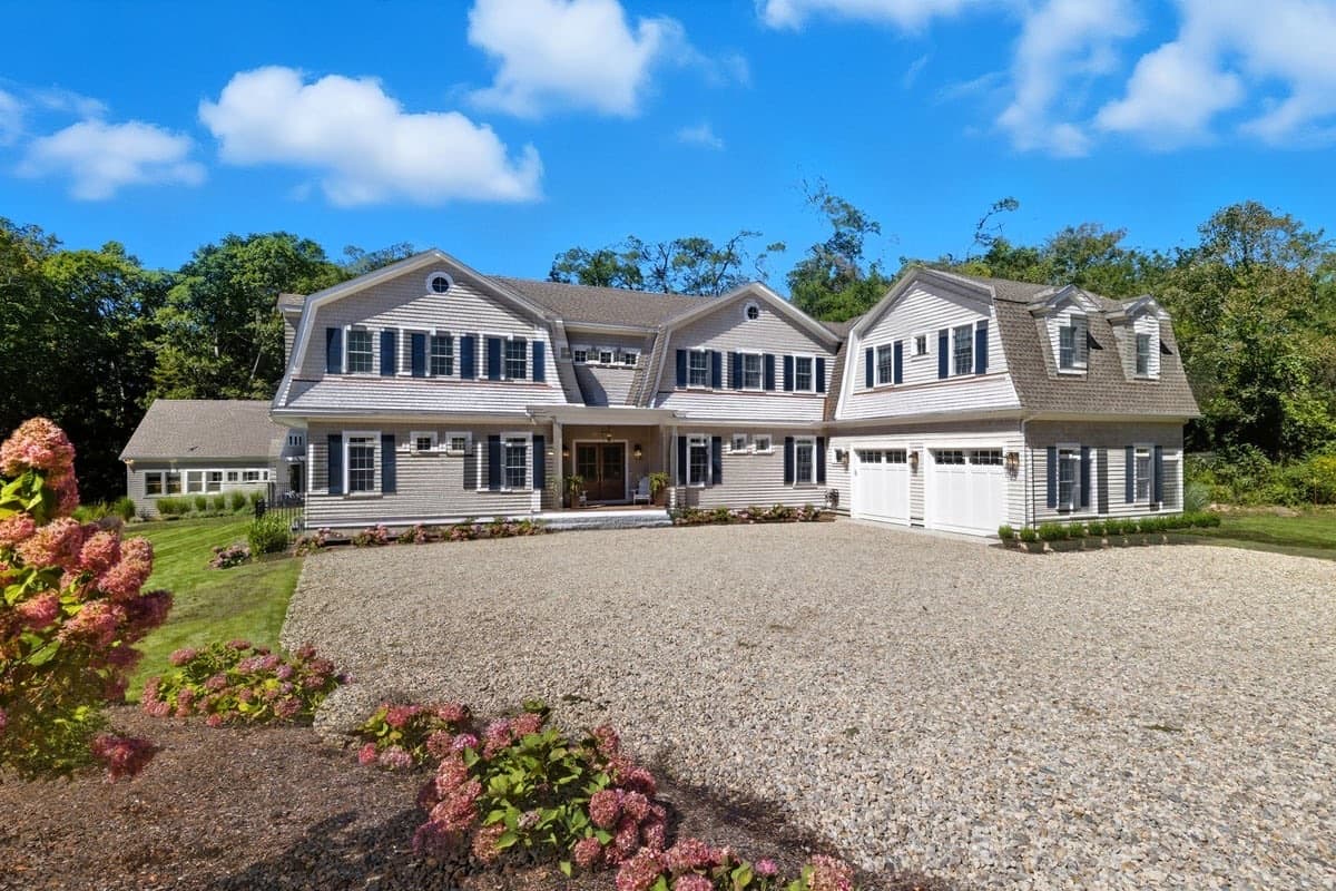 Hydrangea Hideaway - Image 60