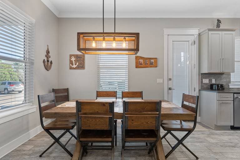 Aquaholic House - Image 14