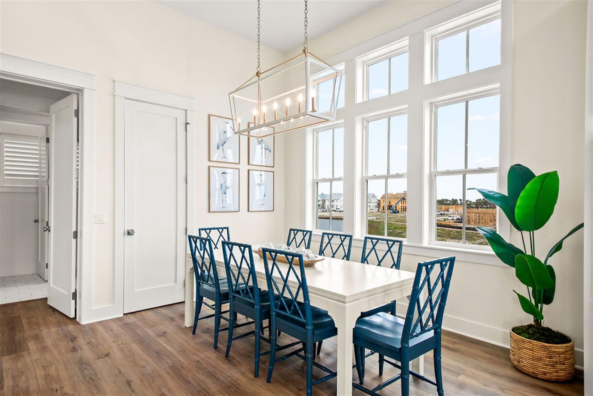 Ocean Paradise - Image 13