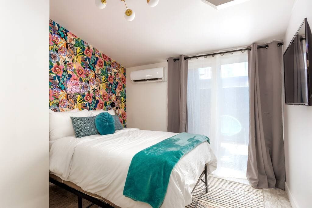 Golden Gem House - Image 40