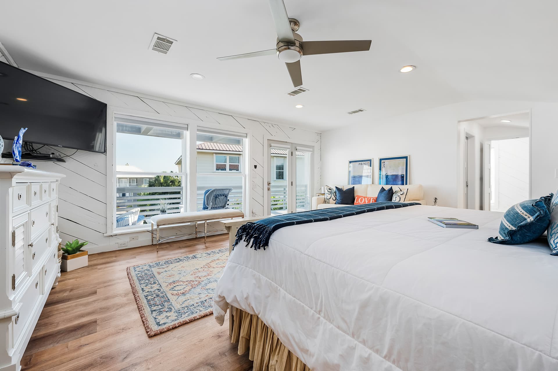 Seaview Hideaway House - Image 17